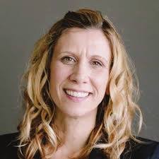 Elizabeth Easterday's Instagram, Twitter & Facebook