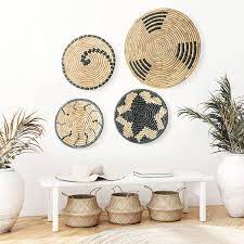 Two handles make it easy to move this piece's contents throughout your home. Buy Artera Wicker Wall Basket Decor Set Of 4 Oversized Hanging Natural Woven Seagrass Flat Baskets Round Boho Wall Basket Decor For Living Room Or Bedroom Unique Wall Art Natural Online In