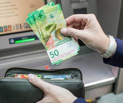 Verifica cursul valutar al francului elvetian pe ultimele 20 de zile. Legea Conversiei Creditelor In Franci A Fost Adoptata Isarescu Asistam La Curente Populiste Cu Costuri Pentru Societate Mobile