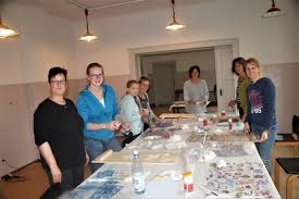 Coronabedingte ausgangsbeschränkungen, gesperrte gasthäuser und geschäfte, und, und, und. Heideort Steinhorst Niedersachsen Steinhorster Landfrauen Bastelten Wohnungs Deko
