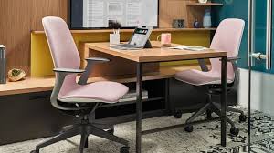Finding the best office chair isn't as simple as just sitting in a chair. Best Office Chair In Dubai Ergonomics Price Features 2020 Buyguide Ae
