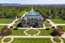 Открыть страницу «großer garten» на facebook. Dresden Grosser Garten Saxondrones
