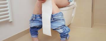 Meistens stoppt die blutung zwar von selbst und auch die ursachen sind oft harmlos. Helles Blut Am Toilettenpapier Blutender After Nach Stuhlgang