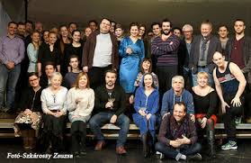 Az esetről édesanyja halála miatt soha. Vigszinhaz Szinhazak Theater Online