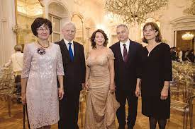 2,594 likes · 8 talking about this. Gildatol Toscaig Rost Andrea Jubileumi Koncertje