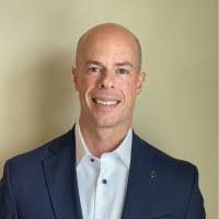 Ryan Tomlinson's Instagram, Twitter & Facebook