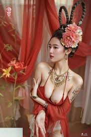 AI生成】明星女神刘亦菲《梦华录》的裸体造型- 情色靓影