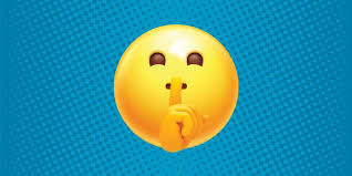 On the way to Boise, I saw this huge dog house and turned around to see it  up close. The owner came down and he talked for 1 1/2 hours. He is