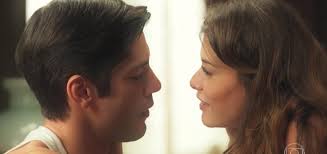 Espelho da Vida: Dora triunfa e arranca pedido de casamento de Otávio ·  Notícias da TV