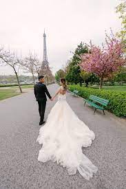 Paris Pre Wedding Plan The Perfect Pre Wedding Photo Shoot In Paris Parisian Wedding Paris Wedding Pre Wedding Photos