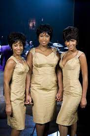 Deena (beyoncé knowles),effie (jennifer hudson) and lorrell (anika noni rose) form a music trio called the dreamettes. Jennifer Hudson Dreamgirls Dreamgirls Dreamgirls Movie Jennifer Hudson Girl Movies