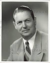 1955 Press Photo Claud B. Barrett, The Texas Company vice president