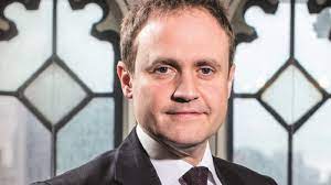 Tom tugendhat, member of parliament for tonbridge, edenbridge and malling. Tom Tugendhat Reveals An Impressive Ability To Multi Task During Interviews Totalpolitics Com
