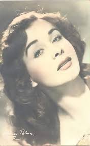 Hoy día como hoy nació la hermosa Leticia Palma. Mas recordada por su  interpretación de Ada Cisneros de Romano en la cinta que la consagraría  definitivamente: En la palma de tu mano (