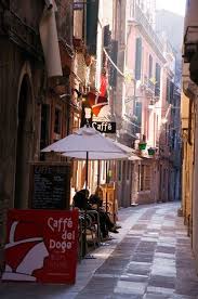 10 Best Venice Cafes And Coffee Shops Conde Nast Traveler Venice Cafe Venice Shopping Best Coffee Shop