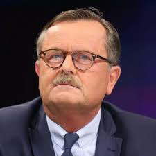 Irgendein Lappen vor dem Gesicht“: Weltärztechef bekräftigt Kritik an  Maskenpflicht