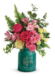 Love Makes A Mom Campaign For Mother S Day With Teleflora 75 Gift Code Giveaway Loveoutloud Flower Arrangements Beautiful Bouquet Of Flowers Bouquet Arrangements