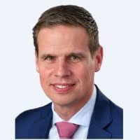 Brett Nixon's Instagram, Twitter & Facebook