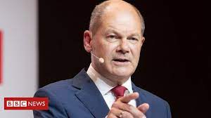 Heftige kritik zum gehalt von olaf scholz im netz. Bazooka Man Olaf Scholz In Bid To Become German Chancellor Bbc News