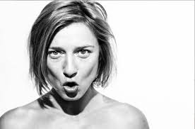 Muriel Kloek komt naar Utrecht met: NO resign, lunatic looking for love