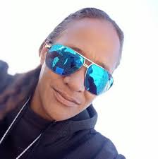 Supernanny takes single mom to a homeless shelter, but she doesn't care... 