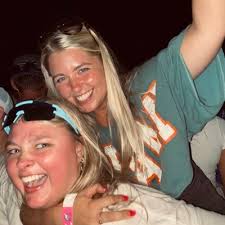 sarah corder (@sarahcorder92)