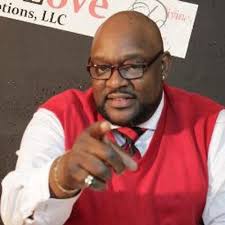 Cleo Simmons (@CleotraS)