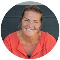 Roxanne Berger's Instagram, Twitter & Facebook