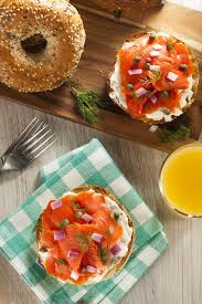 20 resep salad buah dan sayur, praktis dan menyehatkan. Apakah Perbezaan Antara Salmon Salai Dan Lox