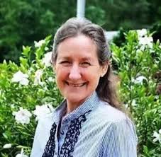 DIY Tea Blend Experiment with flavors and create your own signature tea  blend. ½ cup of tea leaves of your choice 1 teaspoon cinnamon 1 teaspoon  ground ginger 1 teaspoon peppermint leaves