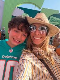 6.20.25 One of the best days ever for our boys (and us 😉👯 @jmama68 ) 🎡🎢  #kidschoiceawards