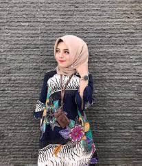 Warna dan coraknya cocok untuk tampil seharian ❤. 55 Model Seragam Batik Kantor Wanita Paling Di Cari Hassa Batik