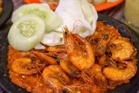 Pisang goreng sambal roa, camilan populer di sulawesi utara. Resep Udang Goreng Penyet Sambal Terasi Pedasnya Bikin Lupa Diet