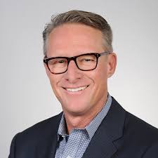 Oliver Janssen's Instagram, Twitter & Facebook