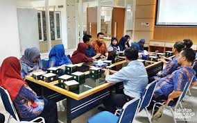 Perlu akurasi data penelitian dan a#mas di standar 8 dalam kaitannya d$ an$ka di standar 6.ini terkait misalnya ke#ijakan insentif lita#mas di tin$kat prodi/9urusan/ 0akultas.termasuk lita#mas mandiri. Teknik Kimia Pengajuan Borang Akreditasi Program Studi Teknik Kimia Fti Uad