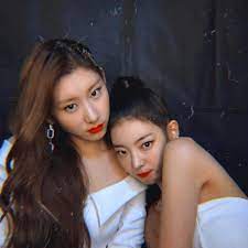 Here's why multiple comebacks a year can be overwhelming according to itzy's lia. ð ð¢ð«ð¥ð¬ ð¦ð¨ð¨ð Lia X Chaeryeong Itzy Facebook