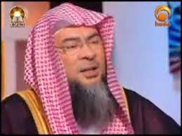 Many islamic scholars quote this hadith to make chess haram because betting is haram in islam so they declare chess haram but what they don't realize that the chess is not haram the betting is haram and even this hadith is not authentic and even sheikh zubair ali zai (ra) said this is daeef hadith and not authentic and it is daeef because imam muhammad bin ali bin hussain al baqar narrated. Is Playing Chess Haram Sheikh Asim Al Hakeem Youtube
