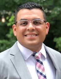 Carlos Pasillas's Instagram, Twitter & Facebook