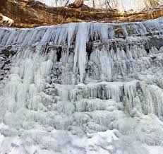 15 Amazing Places In Wisconsin That Are A Photo Taking Paradise Wisconsin Dells Winter Wisconsin Winter Hiking Wisconsin