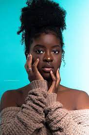 Ranging from pliable pomades to intense hold hairsprays, and something in between. Melanin Blackgirlmagic Photography Beauty Darkskin Photoshoot Brown Skin Girls Pretty Black Girls Beautiful Black Women