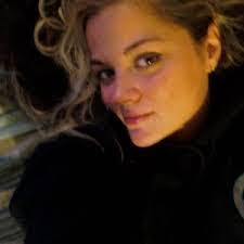 Emily Sitz's Instagram, Twitter & Facebook