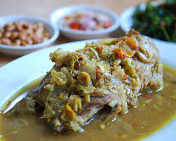 Ayam Betutu Khas Bali Indonesia Kaya
