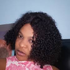 Paula Oliver's Instagram, Twitter & Facebook