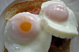 Learn how to cook eggs, from poaching to frying and everything in between. How To Poach Eggs In The Microwave Easy And Fast Way 9jafoods