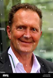 Theo von -Fotos und -Bildmaterial in hoher Auflösung