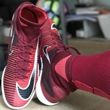 The Team Red Nike Mercurialx Proximo Ii 2017 Boots Introduce A Stunning Design For The Small Sided Nike Mercurial Superfly Boot Maroon Nike Nike Red Nike