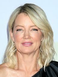 Cynthia Watros
