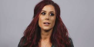 Lately, she has been wearing her hair short, without the long extensions, but it turns out that she also uses extensions for her eyelashes. Chelsea Houska Gets Real About New Look Teen Mom Talk Now