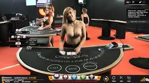 Online Casino Topless Dealer - EPORNER