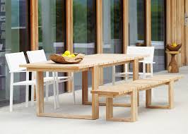 Genießen sie entspannte stunden auf ihrer terrasse oder in ihrem garten mit dem siros lounge set. Gartentisch Aus Teak Gallery Von Jan Kurz Holzdesignpur